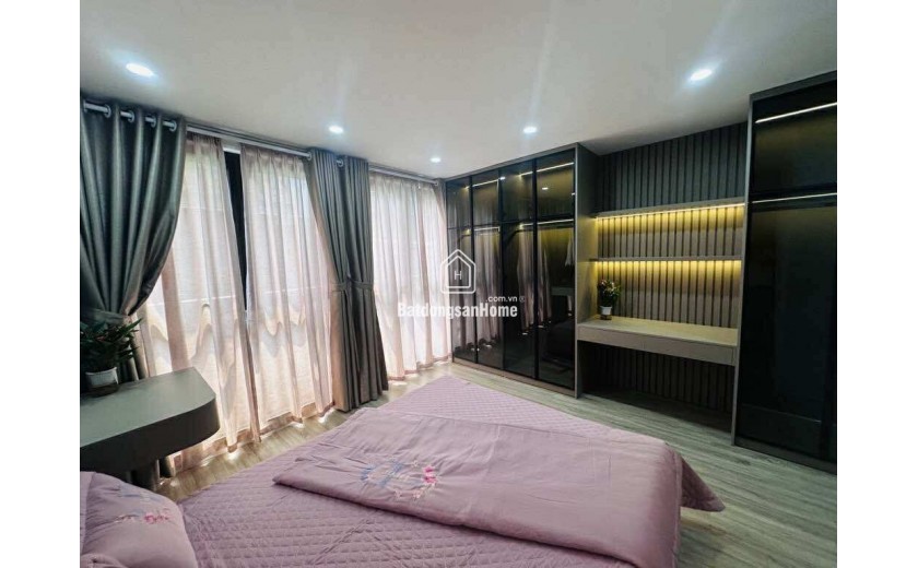 Minh Khai, Nhà Đẹp Lô Góc, 7 Tầng Thang Máy Full Nội Thất Hơn 9 Tỷ